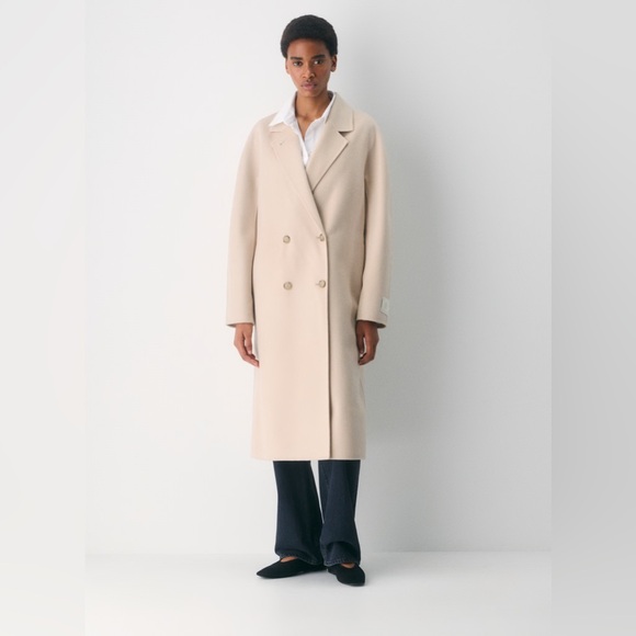 Aritzia Jackets & Blazers - NWT - Aritzia The Slouch™ Double-Faced Coat - Luxe (Re)Wool Marcona Beige Small